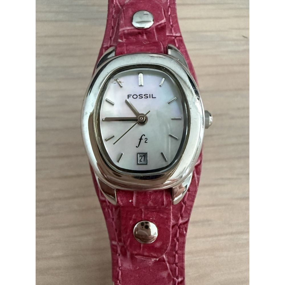 Fossil F2 Mother Pearl Leather Pink Textured Strap Women's Watch Needs Battery